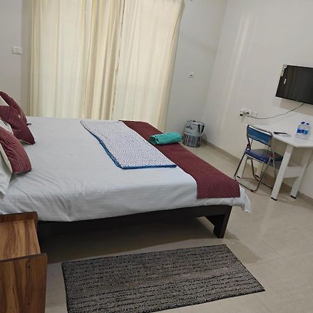 Rockfort Stay Inn Oragadam Екстер'єр фото