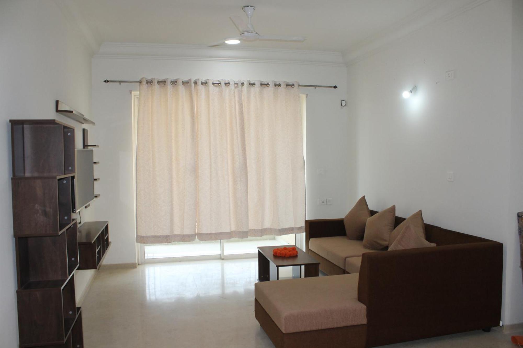 Rockfort Stay Inn Oragadam Екстер'єр фото